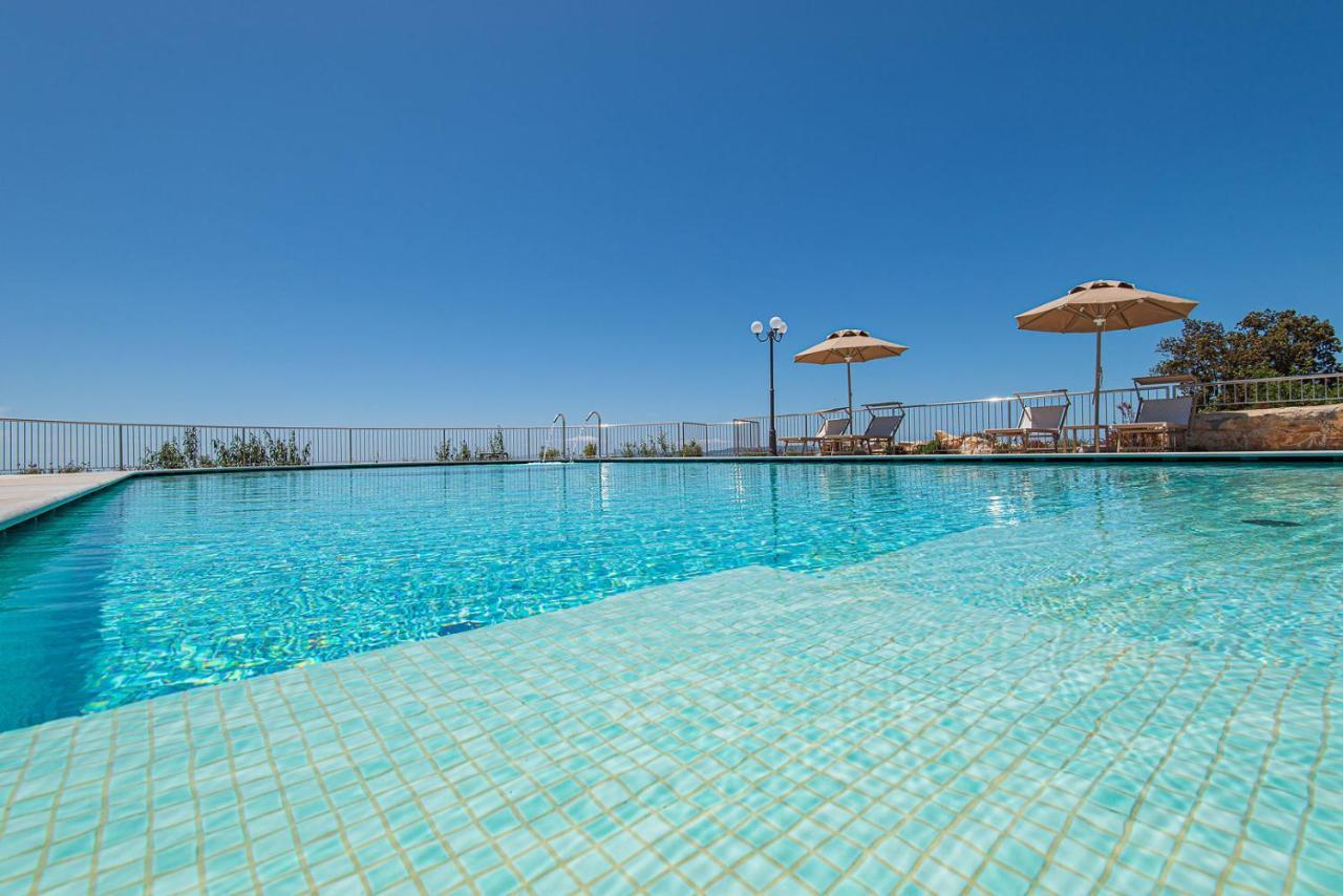 Castello Bonaria Wine & Spa Resort Campiglia Marittima Exterior foto