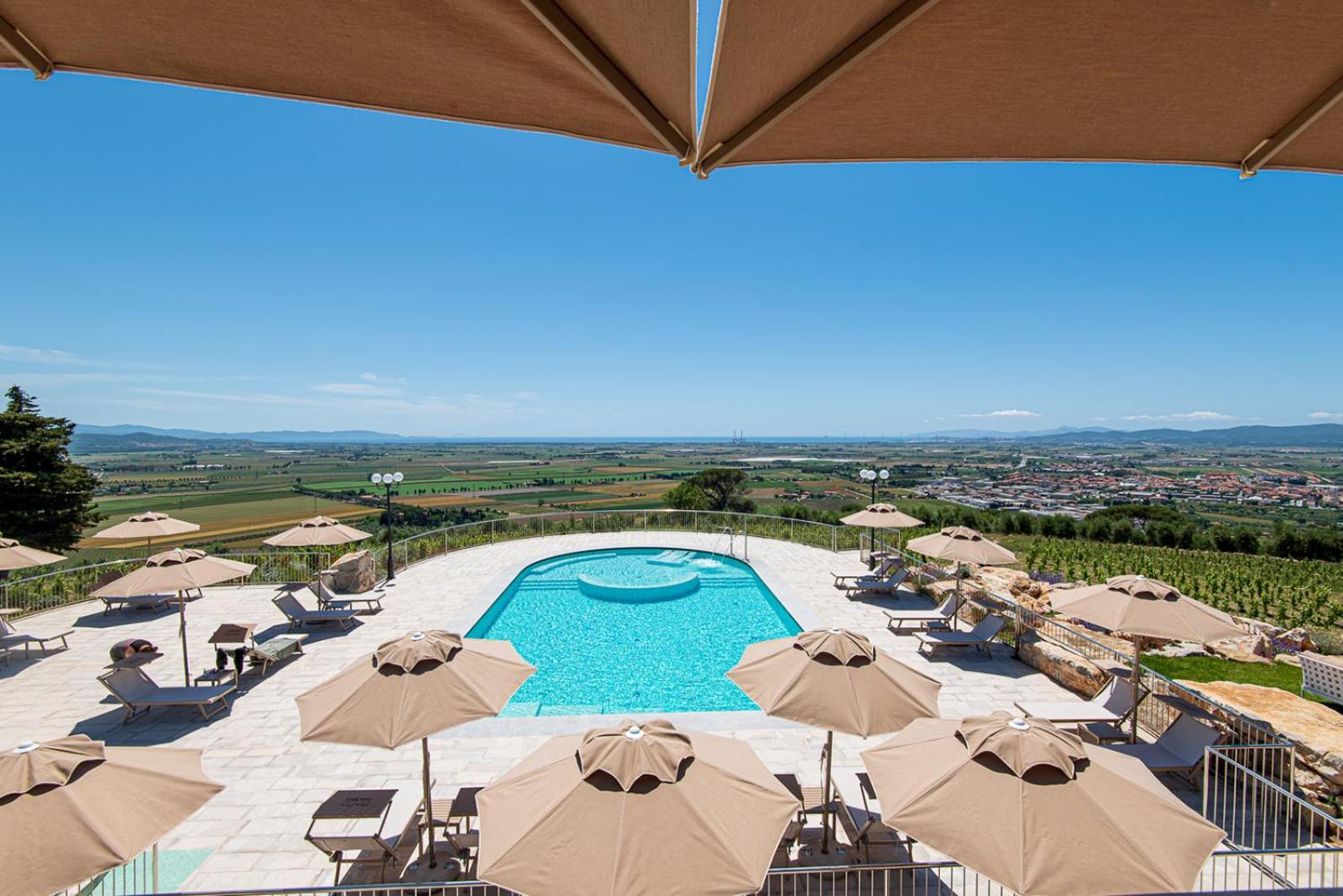 Castello Bonaria Wine & Spa Resort Campiglia Marittima Exterior foto